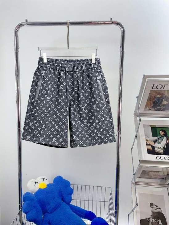 Picture of LV Short Pants _SKULVM-3XLxetr5718356